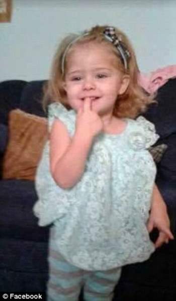 Bé gái 3 tuổi mất tích giữa đêm, 5 ngày sau thi thể được tìm thấy dưới hồ nước, danh tính hung thủ khiến người mẹ căm hận chính mình - Ảnh 2.