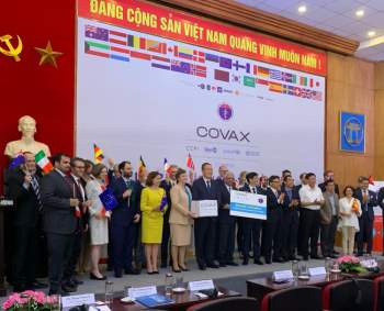Australia đóng góp vào việc phân phối vắc-xin theo cơ chế COVAX tại Việt Nam - Ảnh 1.