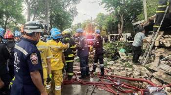 Căn hộ cao cấp ở Bangkok đổ sập làm 4 người Ch?t - Ảnh 2.