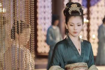 Hoàng hậu cả gan nhất lịch sử Trung Hoa: Dám bạt tai Hoàng đế đến xây xẩm mặt mày vì dung túng Phi tần loạn ngôn nói xấu chính thất - Ảnh 2.
