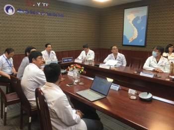 Các bác sĩ từ TP Hồ Chí Minh hội chẩn cứu nam thanh niên 24 tuổi bị chấn thương hàm mặt phức tạp ở Lâm Đồng - Ảnh 2.