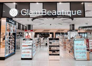 Mua mỹ phẩm xịn xò sale mạnh, ghé ngay cửa hàng Glam Beautique mới ở AEON Long Biên - Ảnh 1.