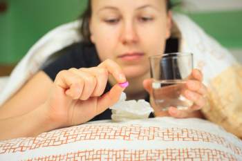 Cách làm giảm nhanh cơn khó chịu do viêm họng mà không phải dùng Thuốc uống - Ảnh 2.