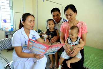 Bộ Y tế ban hành Kế hoạch hành động quốc gia về chăm sóc sức khoẻ sinh sản, tập trung vào chăm sóc sức khỏe bà mẹ, trẻ sơ sinh và trẻ nhỏ giai đoạn 2021-2025 - Ảnh 2.