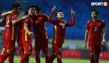 HLV Park Hang Seo tiết lộ lý do chưa thể vui mừng dù tuyển Việt Nam đại thắng trước Indonesia - Ảnh 8.