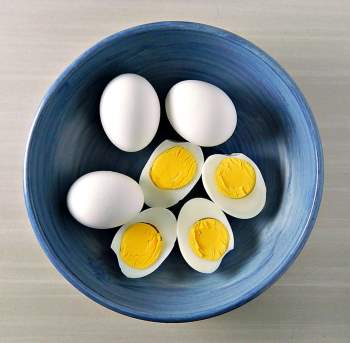 Basic-Hard-Boiled-Eggs.jpg