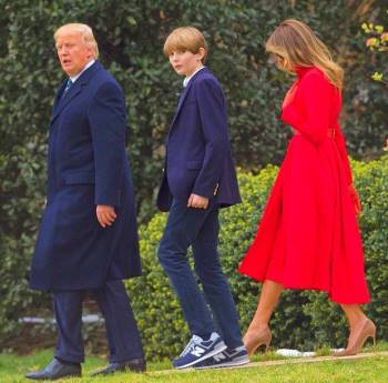 Nhìn lại những hình ảnh đẹp nhất suốt 4 năm qua của Hoàng tử Nhà Trắng Barron Trump trước giây phút Mỹ tuyên bố Tổng thống thứ 46 - Ảnh 18.