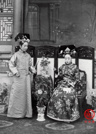 Loạt ảnh khắc họa toàn bộ cuộc sống của gia đình Hoàng đế nhà Thanh cuối cùng: 3 thế hệ chung sống dưới 1 mái nhà và những câu chuyện ít người biết - Ảnh 3.