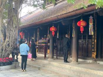 Lo ngại COVID-19, chùa Hà nổi tiếng linh thiêng đóng cửa không đón khách đầu năm - Ảnh 3.