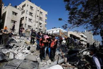 17 người cùng một gia đình Ch?t trong ngày đẫm máu nhất ở Gaza - Ảnh 3.