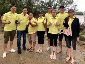 Clip người dân miền Trung lên tiếng về sự thật đoàn từ thiện của NS Hoài Linh, Chí Tài đến hỗ trợ xây nhà sau lũ từ cuối năm 2020 - Ảnh 5.
