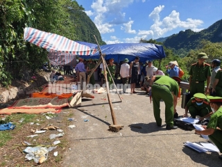 Cận cảnh vụ T*i n*n thảm khốc ở khu vực VQG Phong Nha - Kẻ Bàng (Quảng Bình) khiến ít nhất 13 người Tu vong - Ảnh 5.
