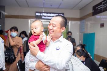 Điện Máy Xanh và LG trao 1,5 tỷ đồng cho Operation Smile, mang nụ cười trọn vẹn cho trẻ em hở hàm ếch - Ảnh 3.
