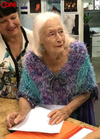 Bí quyết sống thọ của cụ bà 106 tuổi: Không kết hôn, không mua nhà, chỉ tập trung nhảy múa hưởng thụ cuộc sống - Ảnh 4.