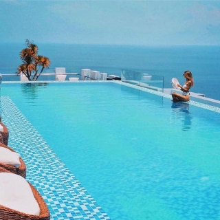 Đà Nẵng: 4 khách sạn 4-5 sao có bể bơi vô cực, view biển cực đẹp chỉ có giá dưới 3 triệu/đêm - Ảnh 5.
