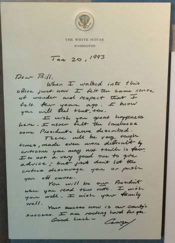 Truyền thống để lại thư tay cho người kế nhiệm của tổng thống Mỹ - Ảnh 6.