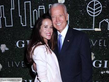 Tài sản của vợ con ông Joe Biden - Ảnh 6.