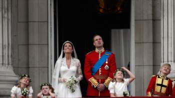  10 năm làm dâu Hoàng gia, Kate Middleton tiêu tốn 3 tỷ đồng cho BST áo choàng: Từ đồ tái chế đến có giá trên trời đều toát lên phong thái không chê được - Ảnh 6.