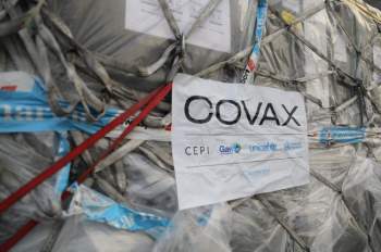 Hình ảnh lô vaccine COVID-19 thứ 2 của Covax về Việt Nam - Ảnh 7.