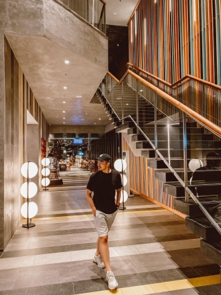 Theo chân travel blogger Lý Thành Cơ khám phá khách sạn mới toanh tại Vũng Tàu “chỉ cần ngồi thôi cũng có ảnh đẹp” - Ảnh 7.