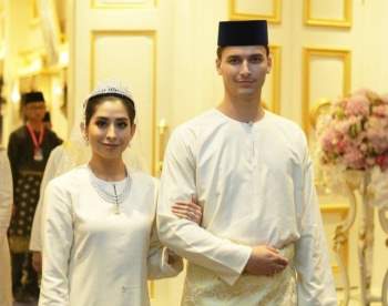 Những thường dân kết hôn với thành viên Hoàng gia Malaysia - Ảnh 9.