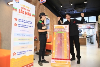 Bình An xuất hiện lịch lãm tại lễ khai trương Burger King Trung Hòa - Ảnh 9.