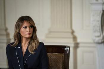 Những khoảnh khắc sóng gió ở Nhà Trắng của bà Melania - Ảnh 10.