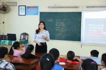 10 năm và 5 thay đổi lớn của giáo dục Việt Nam: Sổ liên lạc đi vào dĩ vãng, không còn cảnh cha mẹ đưa con lên thành phố thi Đại học - Ảnh 10.