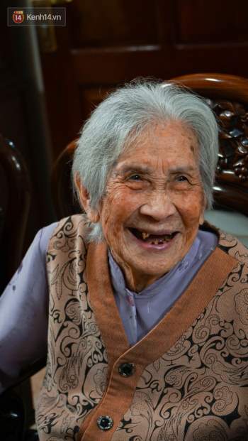 Gặp cụ bà 100 tuổi ở Hà Nội gây sốt bởi nhan sắc trong đám cưới thời trẻ: Sinh ra tại Pháp, từng được mệnh danh là hoa khôi của vùng - Ảnh 10.