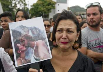Chứng kiến cảnh cha mẹ bị giết Ch?t, con gái nhỏ của Hoa hậu Venezuela may mắn sống sót có cuộc sống gây kinh ngạc sau 7 năm - Ảnh 11.