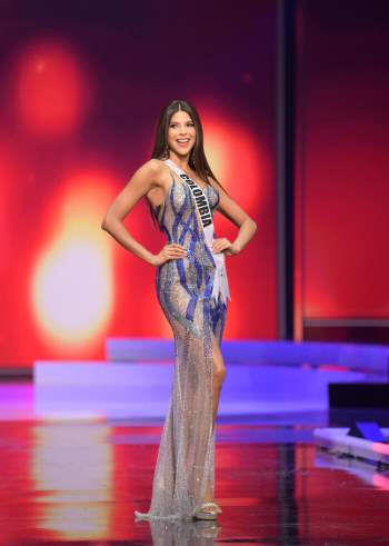 10 bộ đầm dạ hội đẹp nhất Bán kết Miss Universe 2020: - Ảnh 8.
