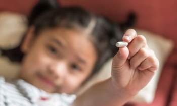 Sai lầm khi sử dụng Thuốc cho trẻ nhỏ hầu như bố mẹ nào cũng mắc phải - Ảnh 1.