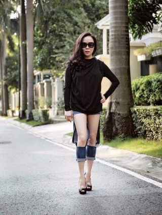 Sao Việt diện style tả tơi: Elly Trần như không mặc gì nhưng Phượng Chanel mới khó hiểu Ảnh 12