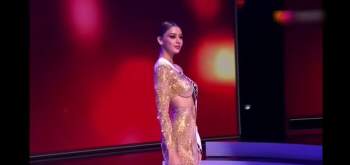 Hoa hậu Thailand bị chê vòng 1 như hai gáo dừa 'giả trân' tại Bán kết Miss Universe 2020 Ảnh 3