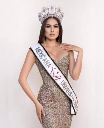 Ai khổ như tân Miss Universe, bị fan chê già gần bằng mẹ khi khoe ảnh chụp chung Ảnh 3