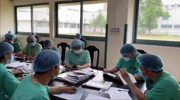 Bệnh viện Trung ương Huế cử đoàn y bác sĩ 'thiện chiến' chi viện Bắc Giang - ảnh 2