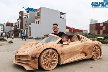 Ông bố 9X Việt Nam khiến thế giới ngưỡng mộ vì siêu xe Bugatti Centodieci bằng gỗ dành tặng con trai - Ảnh 2