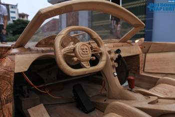 Ông bố 9X Việt Nam khiến thế giới ngưỡng mộ vì siêu xe Bugatti Centodieci bằng gỗ dành tặng con trai - Ảnh 5