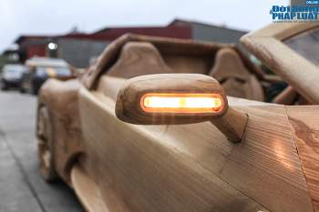 Ông bố 9X Việt Nam khiến thế giới ngưỡng mộ vì siêu xe Bugatti Centodieci bằng gỗ dành tặng con trai - Ảnh 4