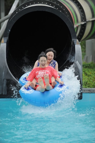 “Khuấy đảo” mùa hè với hàng chục trò chơi nước cực “đã” tại công viên chủ đề hàng đầu Việt Nam - Ảnh 3.