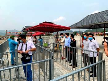Sở VHTTDL Hà Nam yêu cầu thực hiện tốt 5K về phòng chống dịch tại chùa Tam Chúc - Ảnh 1.