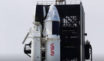 SpaceX bắt đầu sứ mệnh chở phi hành gia lên Trạm vũ trụ -0
