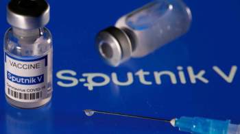 Nhu cầu vắc xin Sputnik V tăng vọt, Nga phải nhờ Trung Quốc giúp - Ảnh 1.