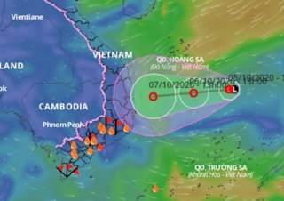 Áp thấp nhiệt đới gây mưa lớn khu vực miền Trung 