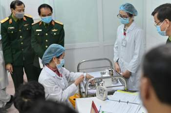 Những tình nguyện viên đầu tiên của Việt Nam thử nghiệm vaccine phòng Covid-19 -4