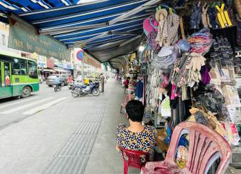 Tiểu thương chợ nhà giàu Tân Định trong 'năm Covid': ‘40 năm, chưa bao giờ te tua như thế’ - ảnh 7