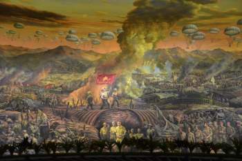 Ra mắt bức tranh khổng lồ tái hiện Chiến thắng Điện Biên Phủ - Ảnh 3.