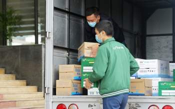 Tập đoàn TH tặng 201.600 ly sữa tươi sạch và các loại đồ uống góp sức chống dịch Covid-19 tại Hải Dương, Quảng Ninh -0