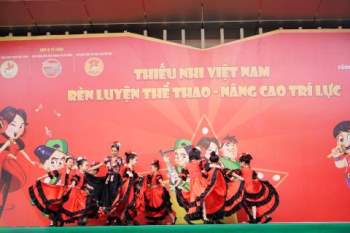 Thoa suc van dong voi Kun Dance Festival Ha Noi