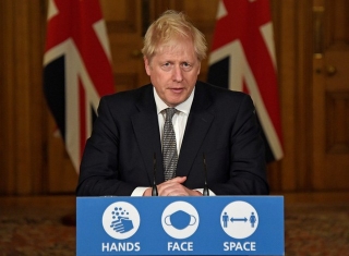 Động thái bất thường của Thủ tướng Anh và con số kỷ lục 1 triệu ca COVID-19 - Ảnh 2.